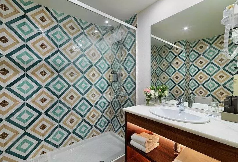 ホテル H10 Salou Princess