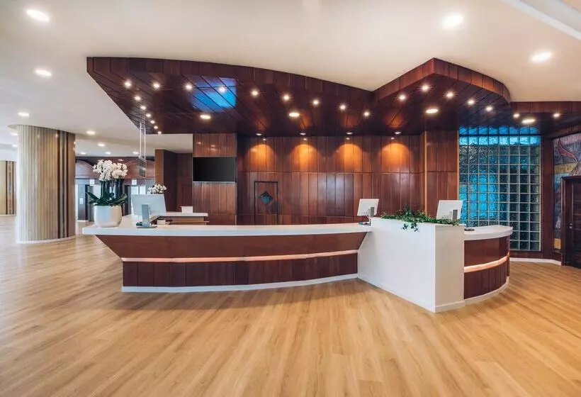 Hotelli Iberostar Waves Bouganville Playa