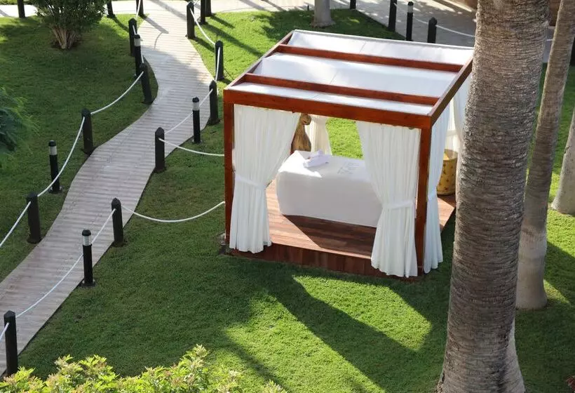 Hotelli Iberostar Waves Bouganville Playa