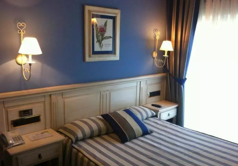 فندق Leonor Mirón