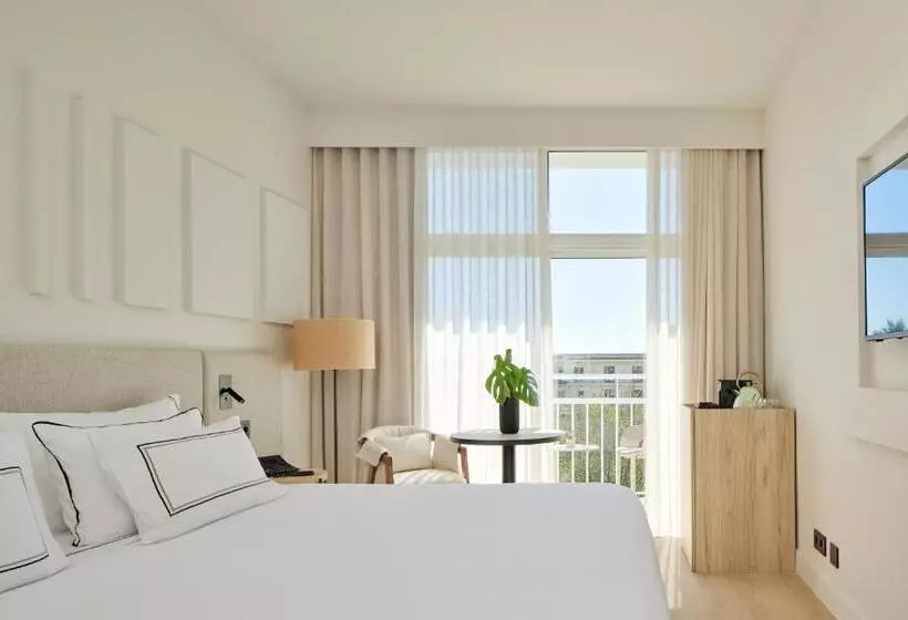 Отель Meliá Lloret de Mar