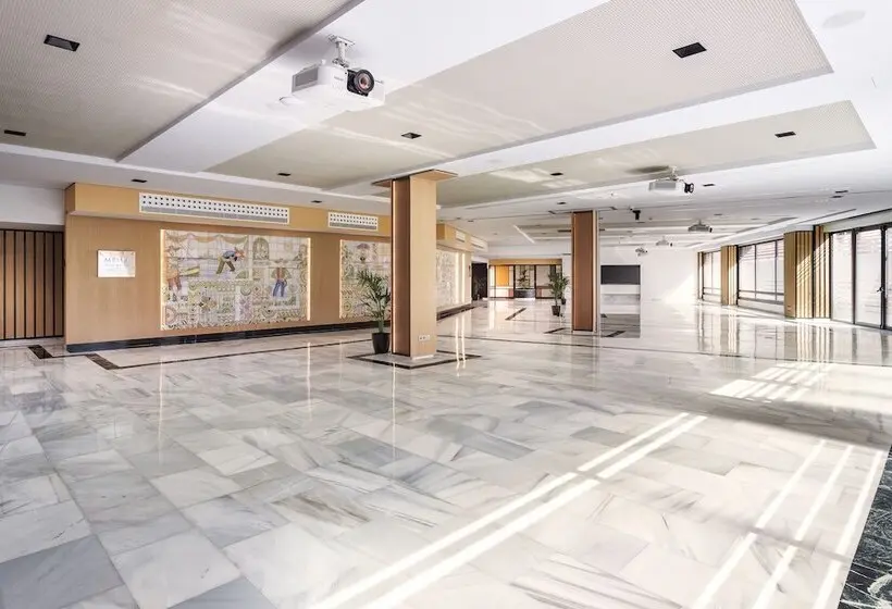 Отель Melia Costa Del Sol