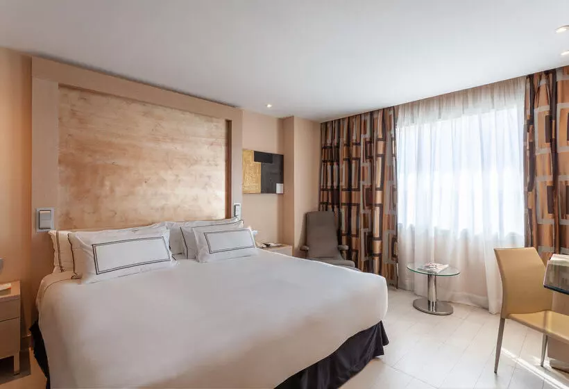 فندق Melia Sevilla
