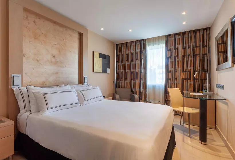 فندق Melia Sevilla