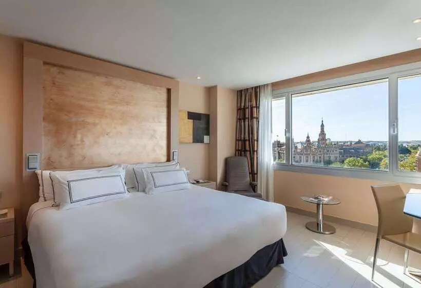 فندق Melia Sevilla
