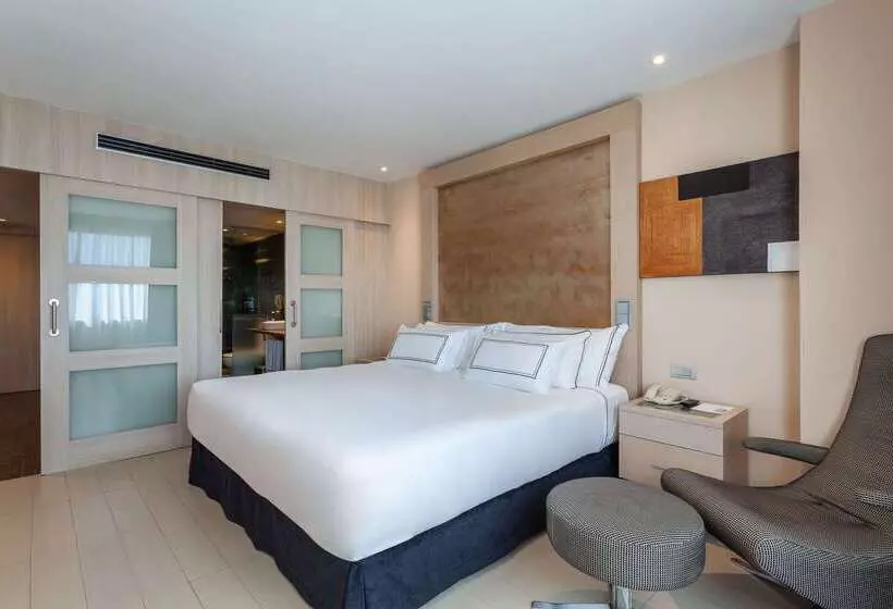 فندق Melia Sevilla