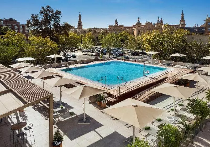 فندق Melia Sevilla