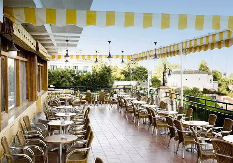 فندق Monarque Torreblanca