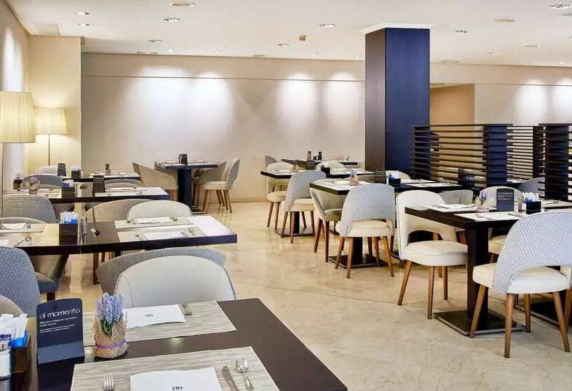 فندق NH Ciudad De Valencia