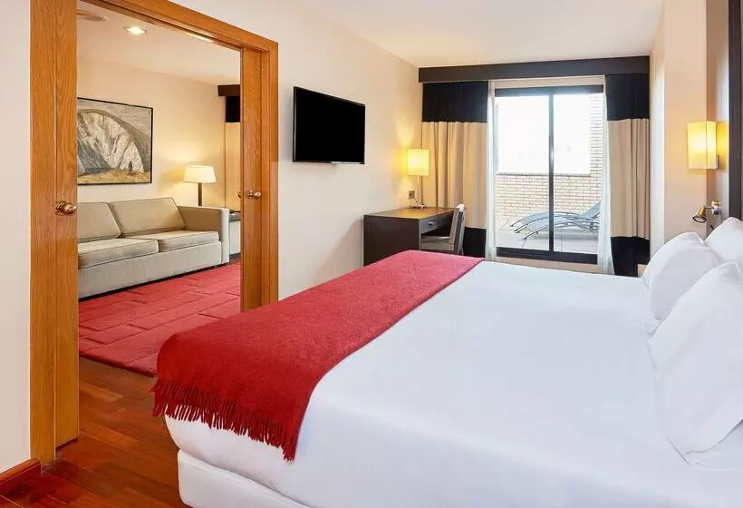 فندق NH Ciudad De Valencia