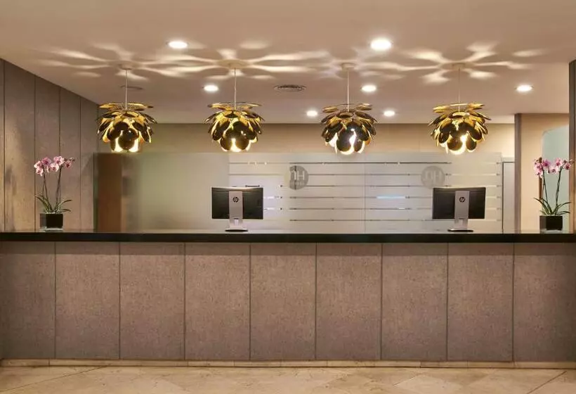 فندق NH Ciudad De Valencia