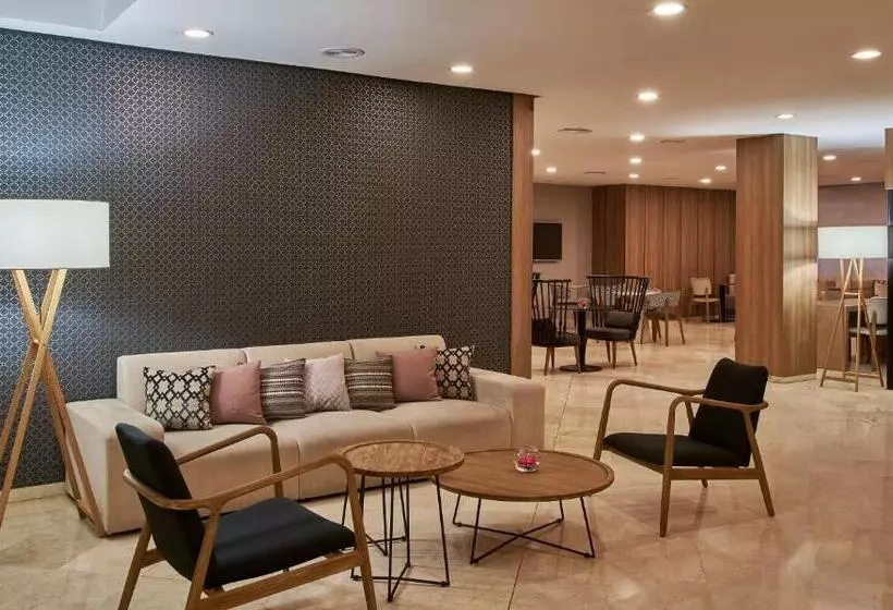 فندق NH Ciudad De Valencia