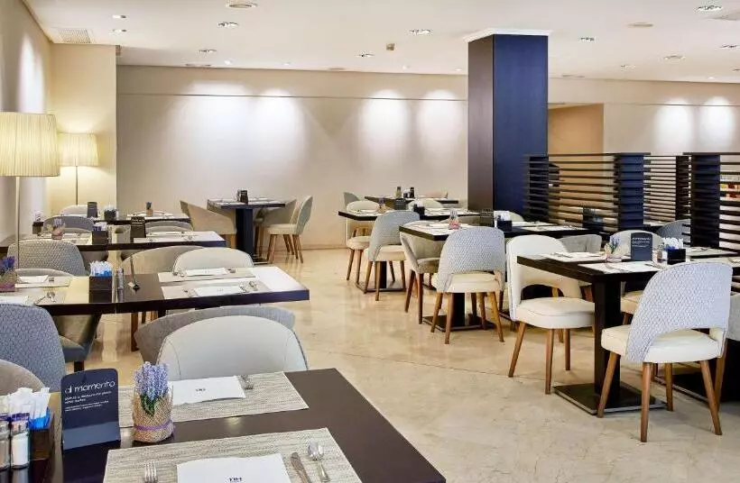 فندق NH Ciudad De Valencia