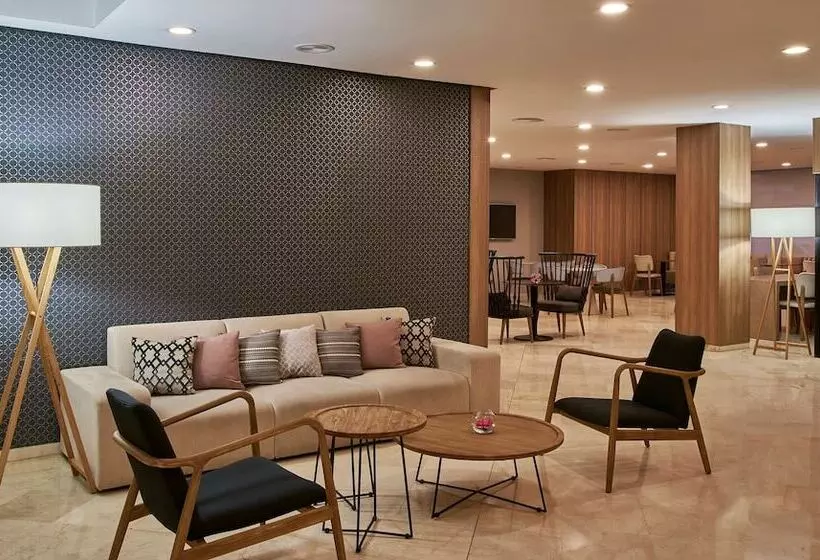 فندق NH Ciudad De Valencia