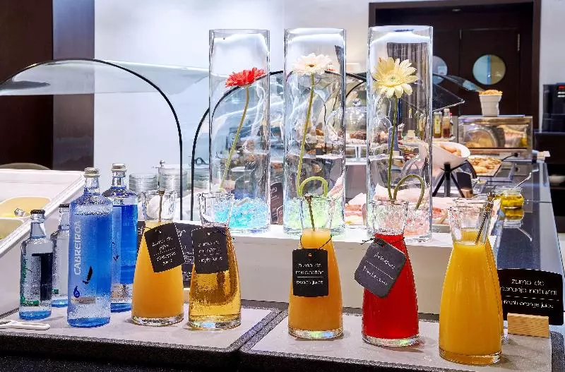 فندق NH Ciudad De Valencia