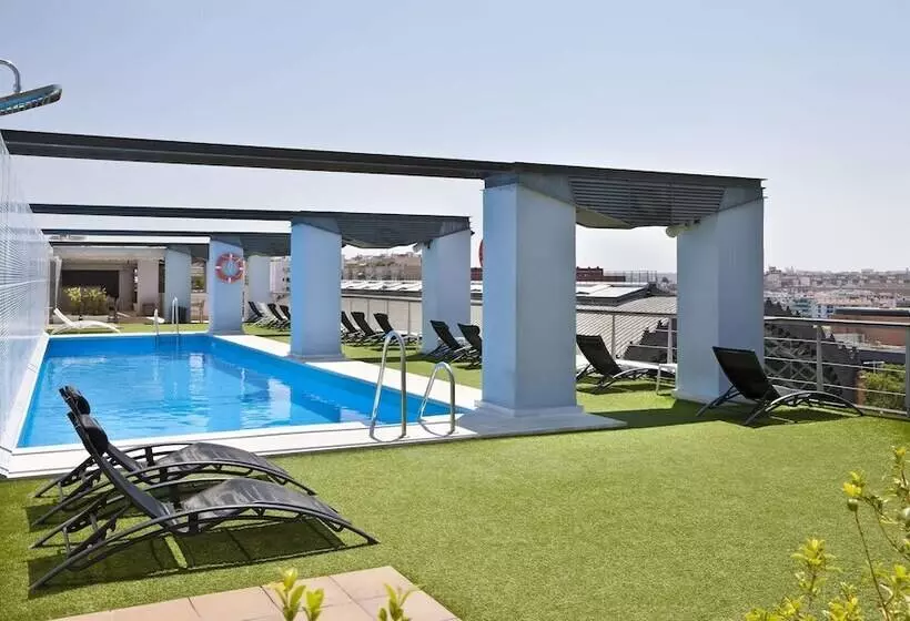 هتل NH Sevilla Plaza De Armas