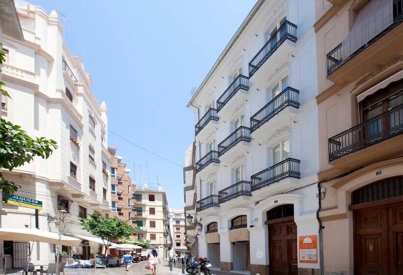 هاستل Cosy Rooms Embajador