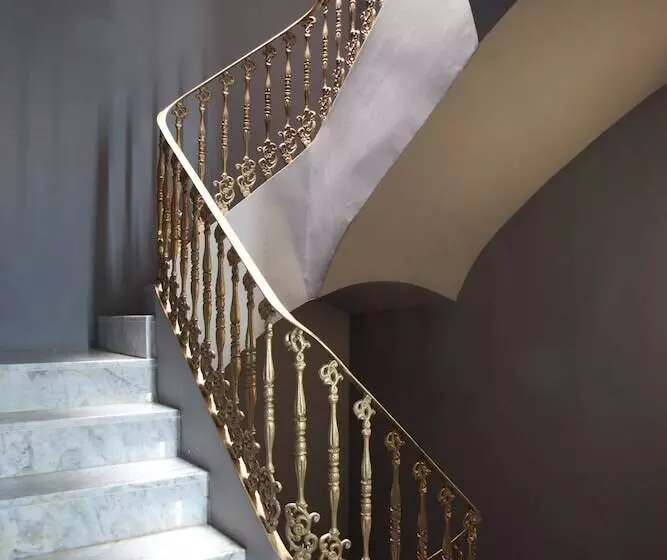 فندق صغير Cosy Rooms Embajador