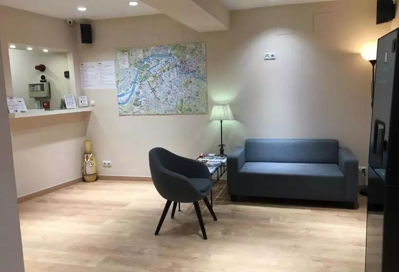 مسافرخانه Pensión Begoña