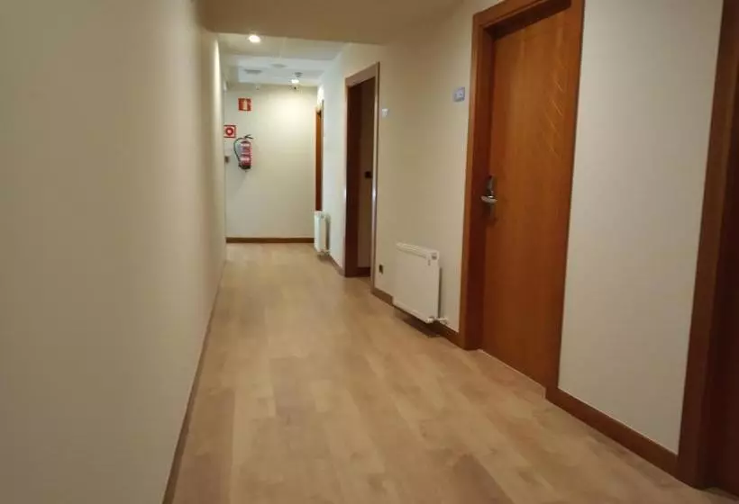 مسافرخانه Pensión Begoña