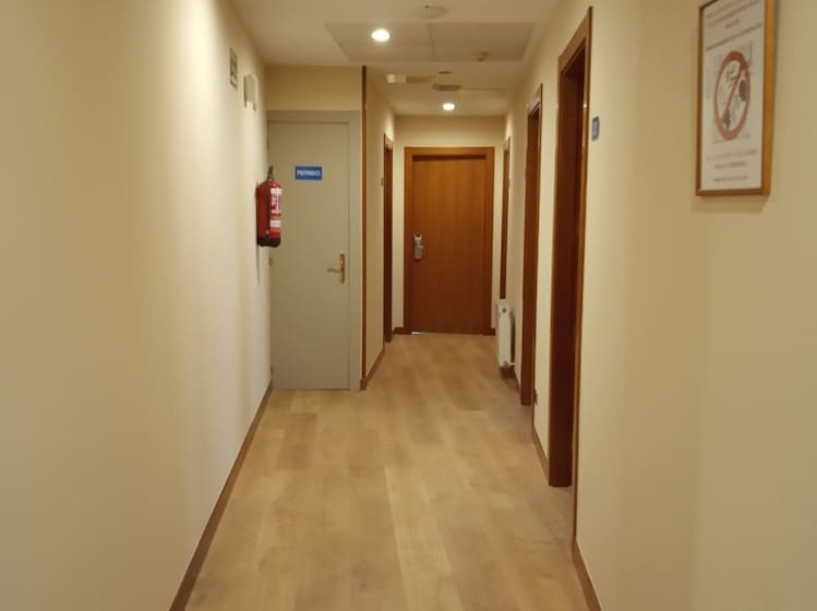 פונדק Pensión Begoña