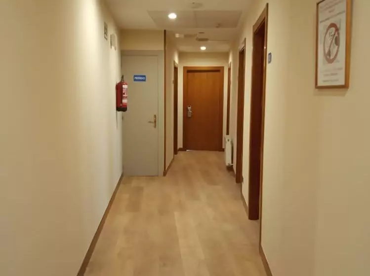 مسافرخانه Pensión Begoña