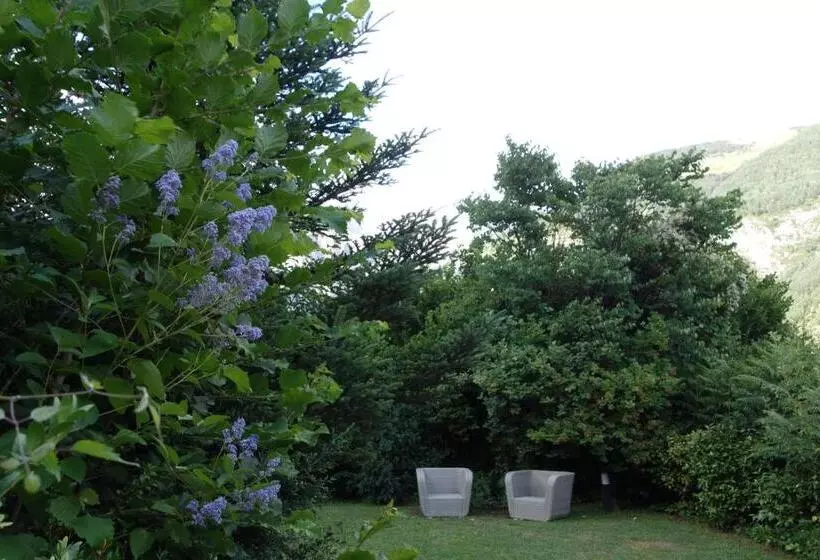 בית מלון כפרי Abetos