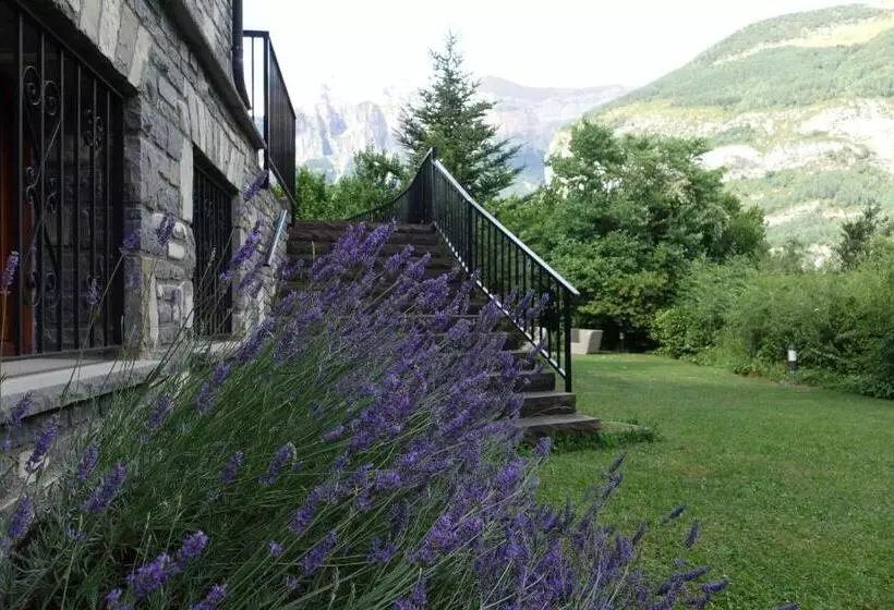 בית מלון כפרי Abetos