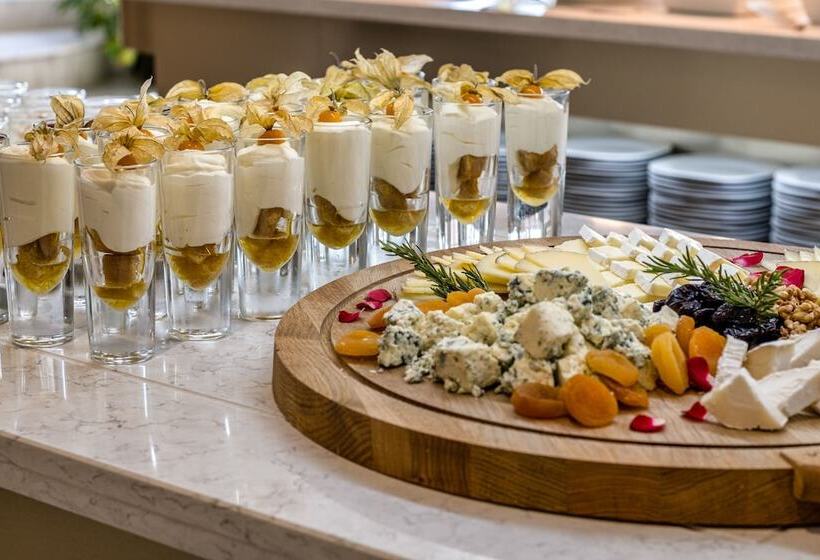 Eden Roc Hotel & Spa By Brava Hoteles