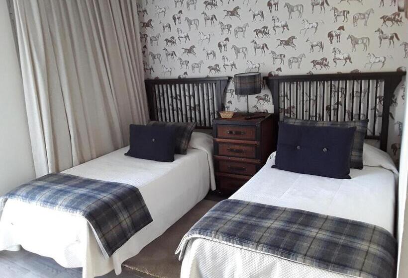 هتل Hostal Restaurante Pasaje