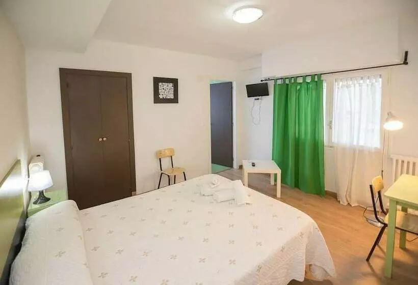 Отель Hostal ávila