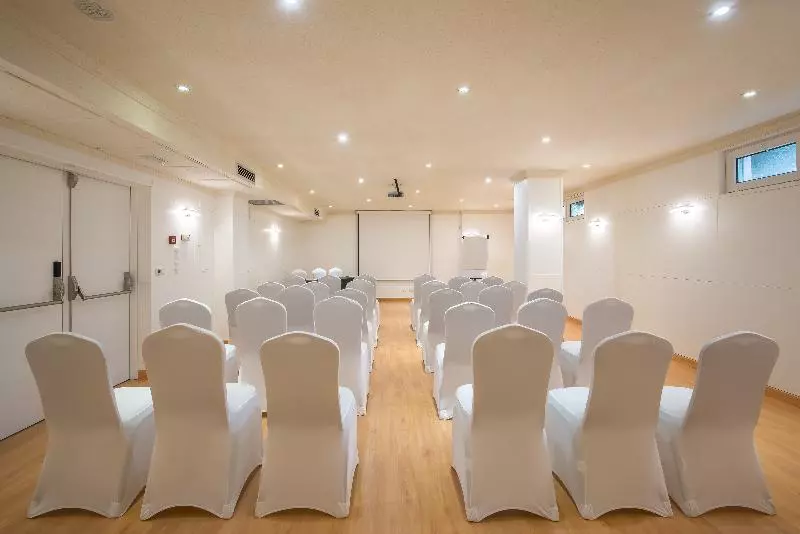 Отель Oliva Nova Beach & Golf