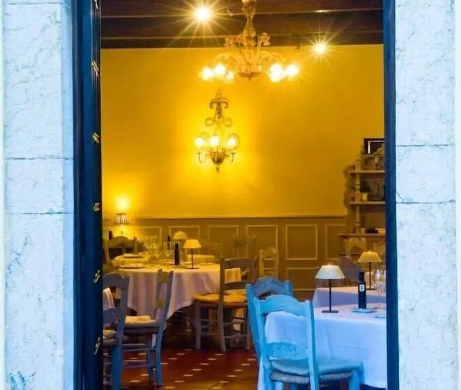 ホテル Palacio De Cutre