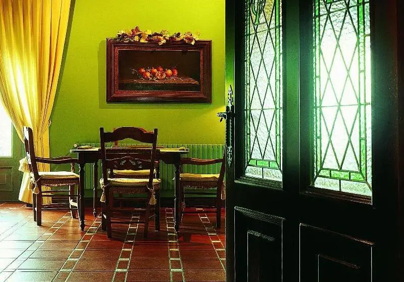 ホテル Palacio De Cutre