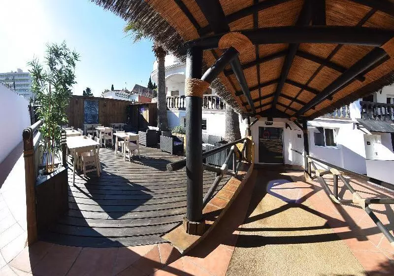 בית מלון כפרי Zen Airport