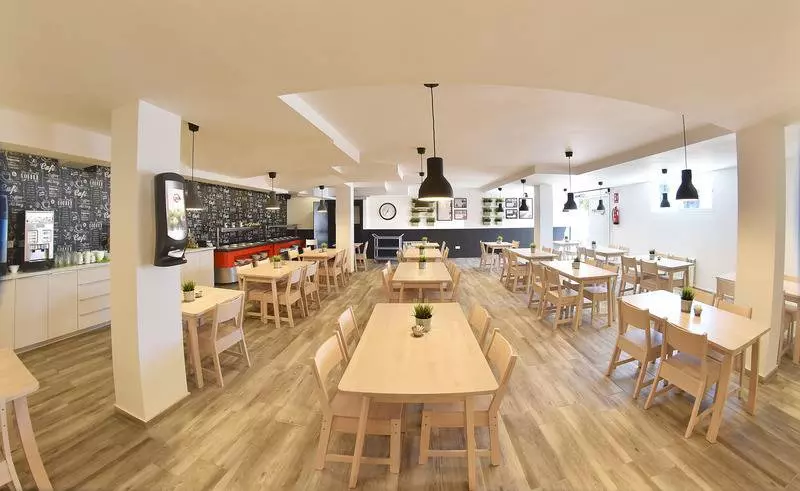 בית מלון כפרי Zen Airport