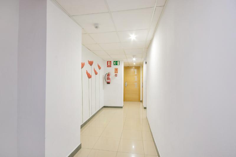 مسافرخانه Atenas Granada