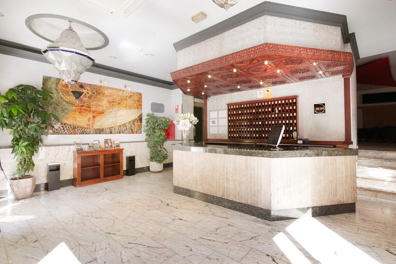 مسافرخانه Atenas Granada