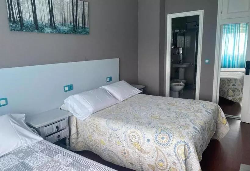 ホテル Albergue Pensión Flavia