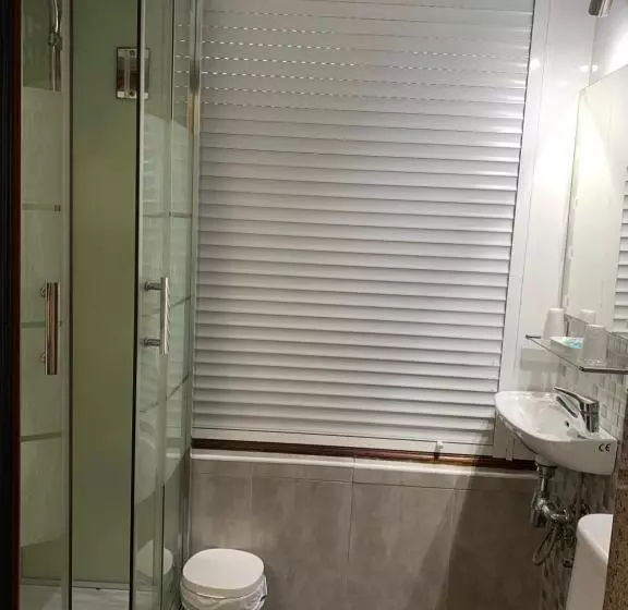 فندق Hostal El Carro