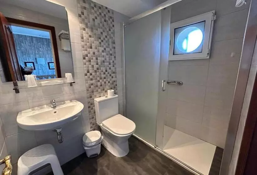 فندق Hostal El Carro