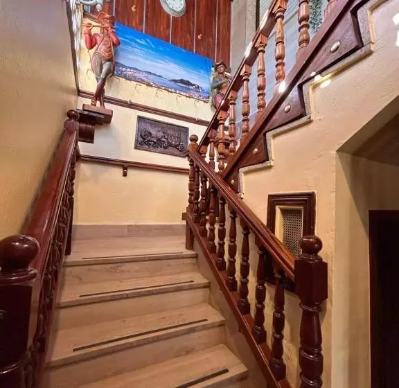 فندق Hostal El Carro