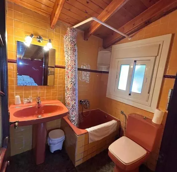 فندق Hostal El Carro