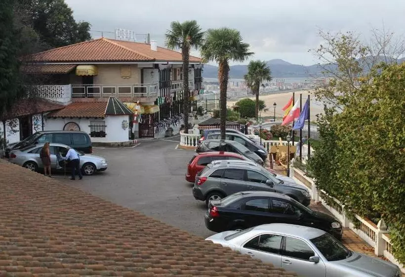 فندق Hostal El Carro