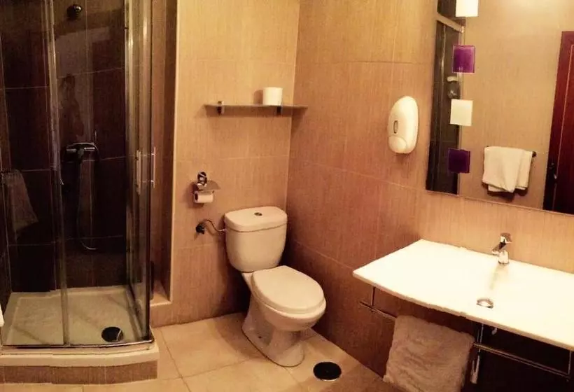 Hotelli Hostal Mimosa