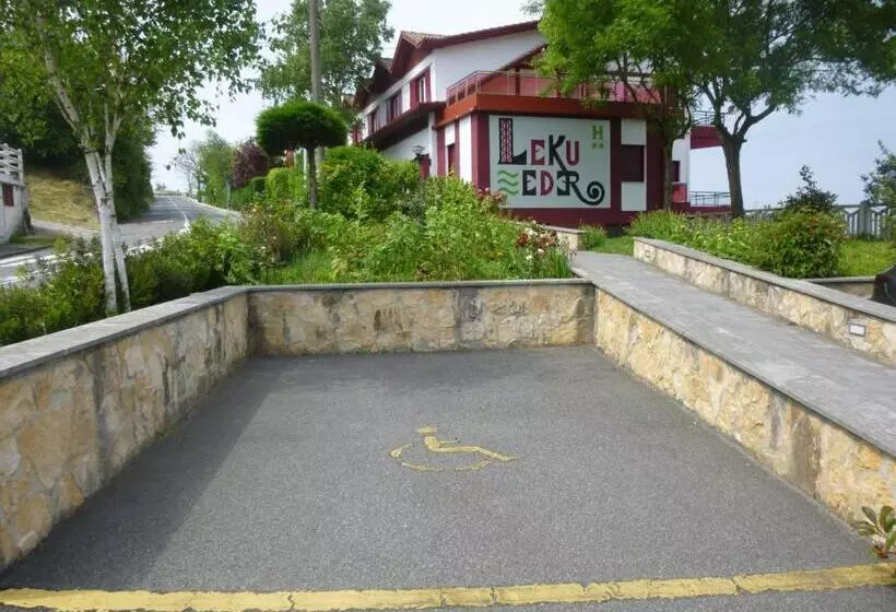 בית מלון כפרי Leku Eder