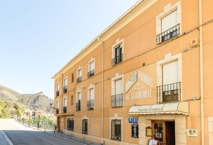 هتل Parras