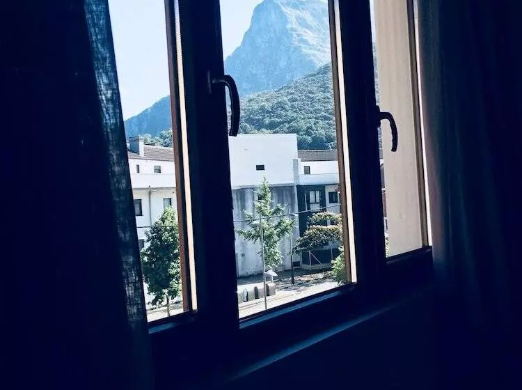 ホテル Río Asón