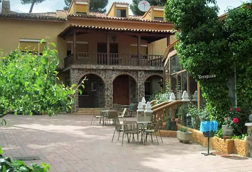 هتل Rural La Villa Don Quijote