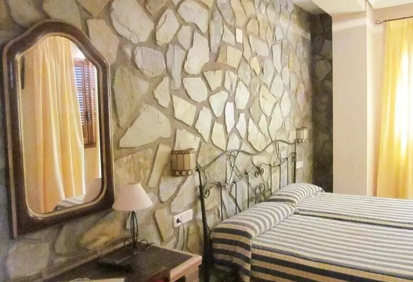 هتل Rural La Villa Don Quijote